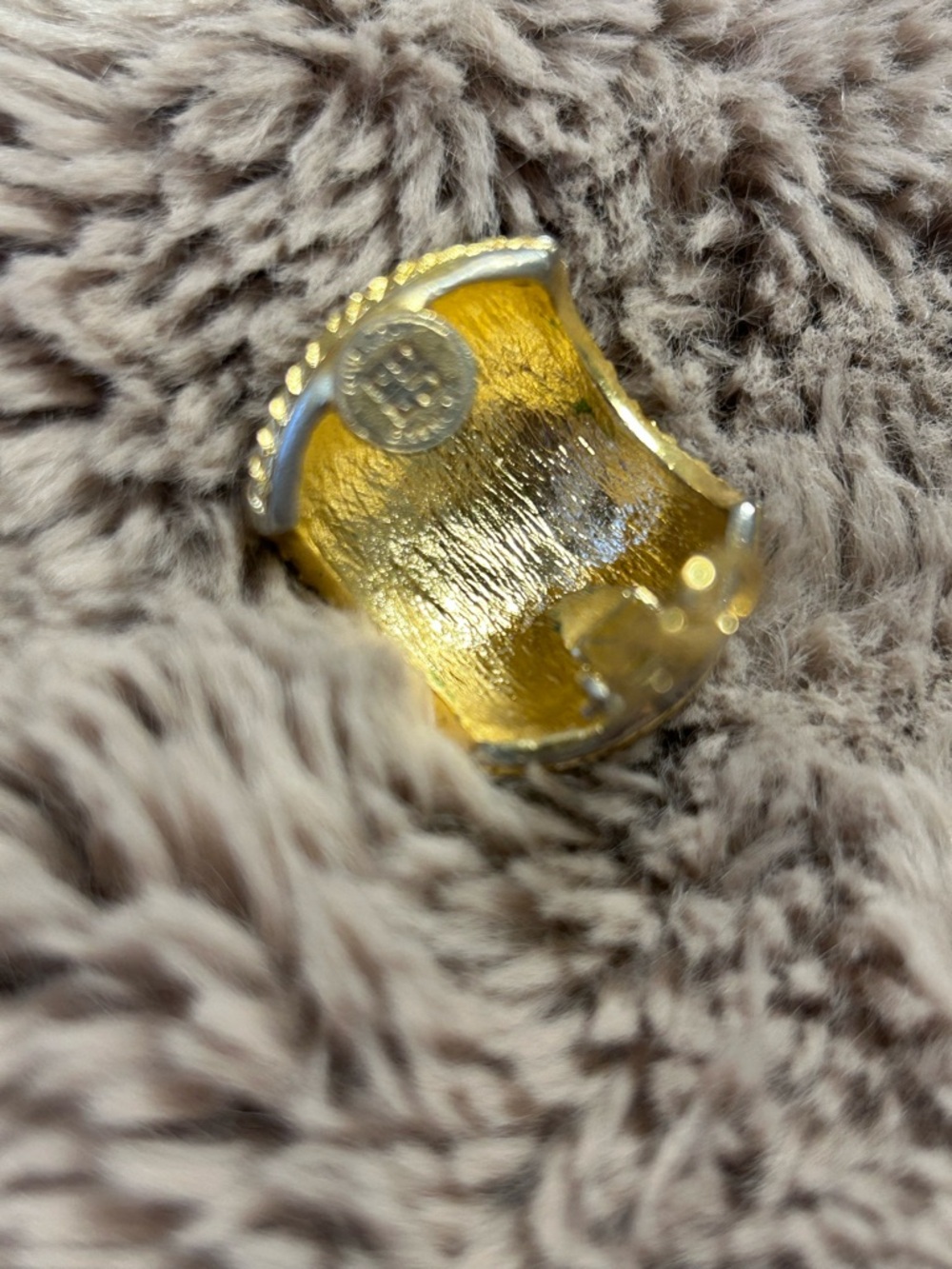 Vintage Givenchy Gold Ribbed Dome Clip-On Earrings - Picture 4 of 4